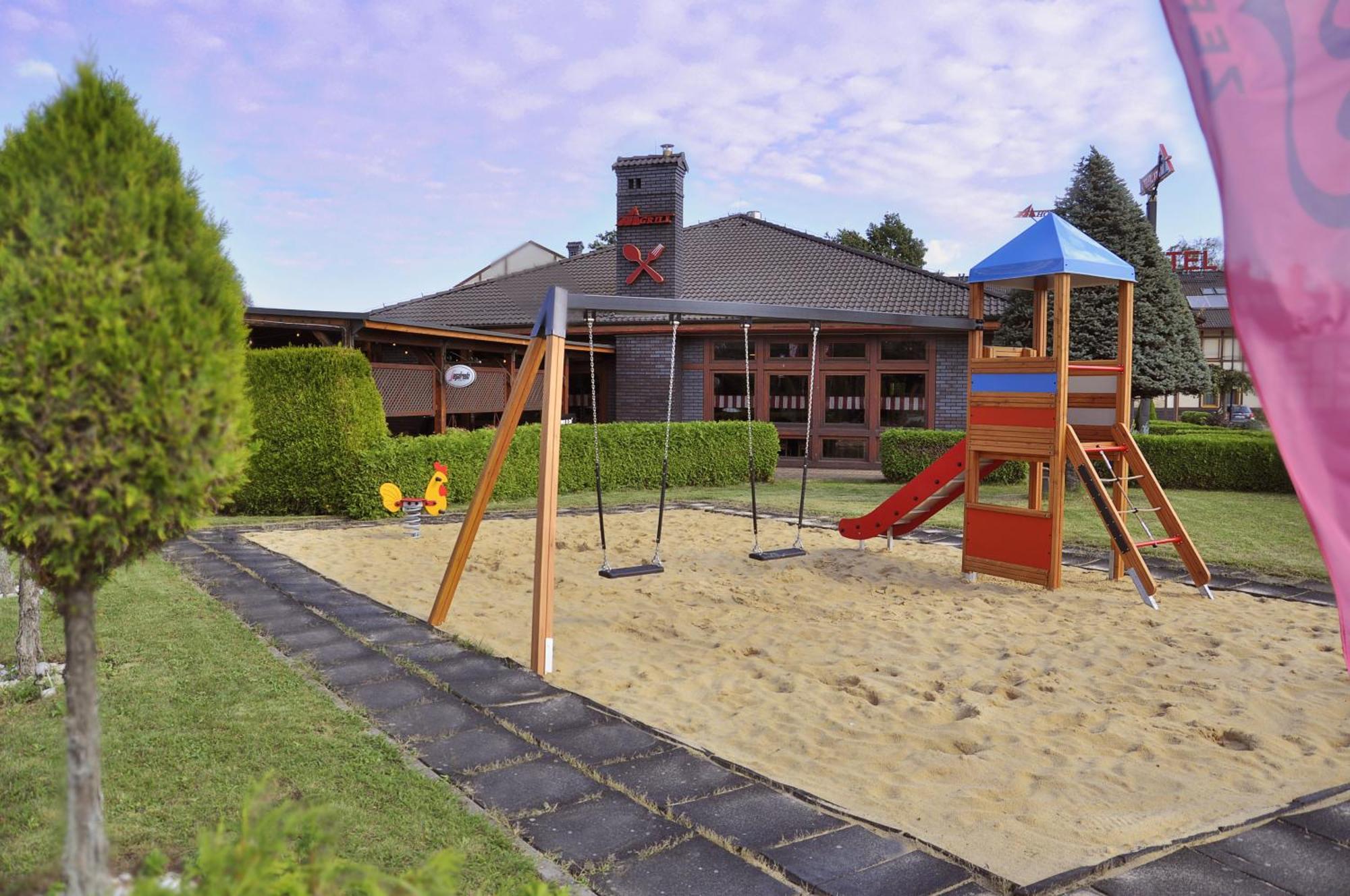 Ahotel Czechowice-Dziedzice Luaran gambar